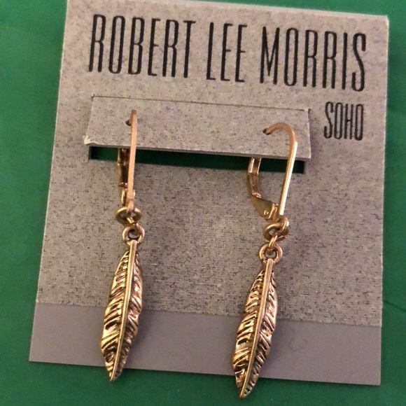 Robert Lee Morris Soho Gold Tone Textured Metal Feather Drop Earrings NWT - Picture 8 of 11